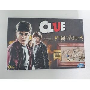Clue Wizarding World‎ Harry Potter Game Hasbro Moving Hogwarts Gameboard F1240